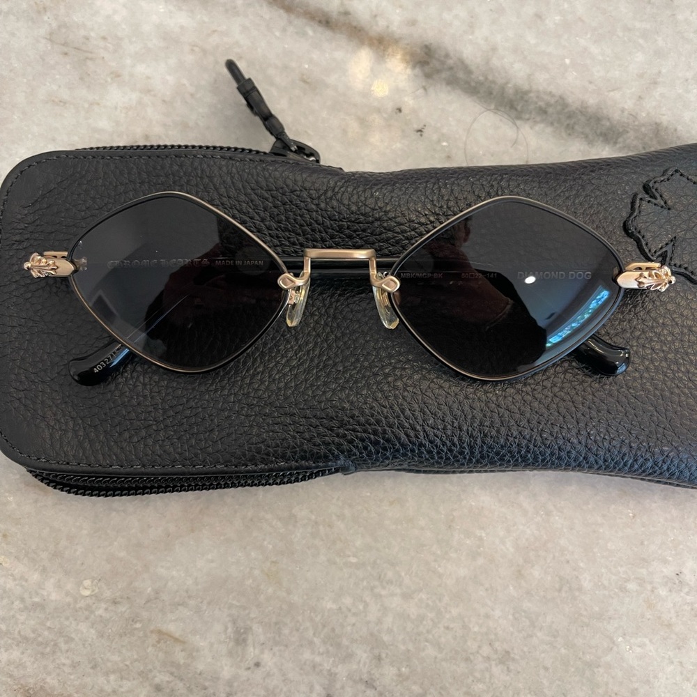 CHROME HEARTS diamond dog 100% authentic